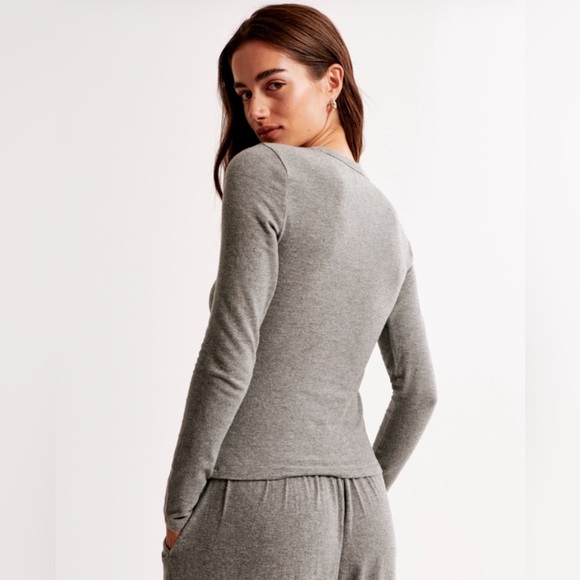 ***NWT*** Abercrombie Cozy Lounge Set - Picture 6 of 7